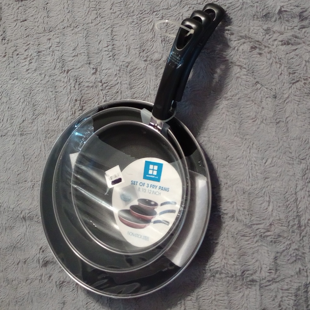 Set of Skillets